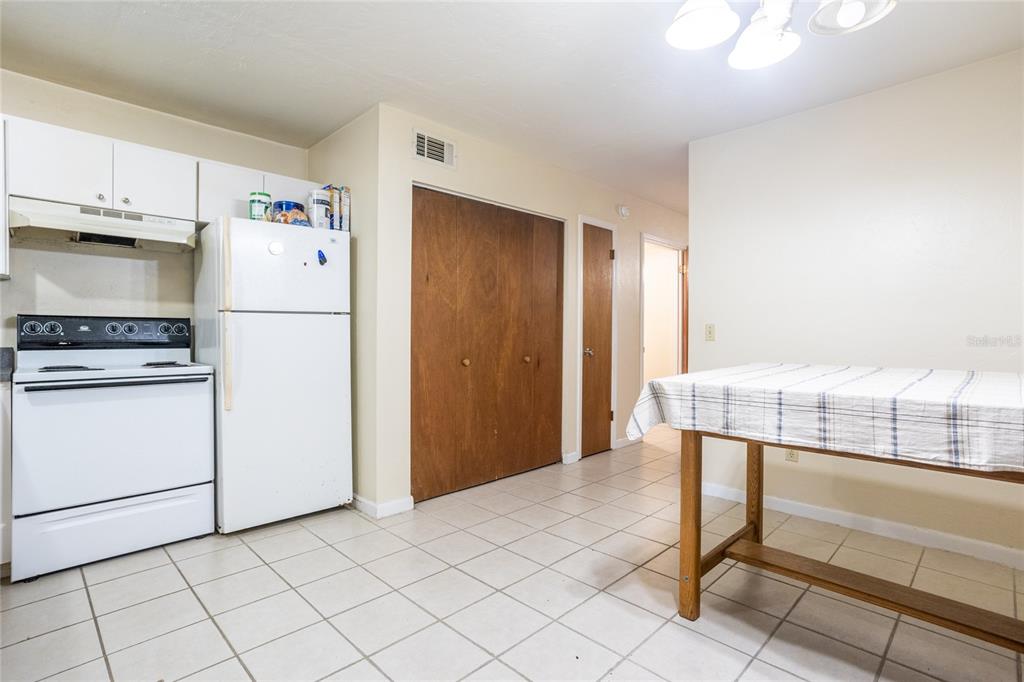 4651 Southwest 44 Lane Gainesville, FL 32608 - Photo 12 of 27