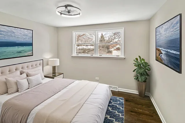 $439,700 | 9204 South Kedvale Avenue, Oak Lawn, IL 60453