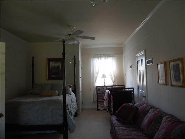 3442 Forest Park Road Springfield, TN 37172 - Photo 14 of 20 A QUICK VIEW OF THE GUEST AREA THIS HOME FEATURES. THIS COULD ALSO BE USED AS A 4TH BEDROOM TO THE HOME.