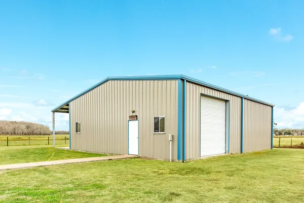 a house view with a outdoor space