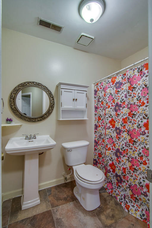 120 Towne Square Road Summerville, SC 29485 - Photo 17 of 31 cs1706201-1017