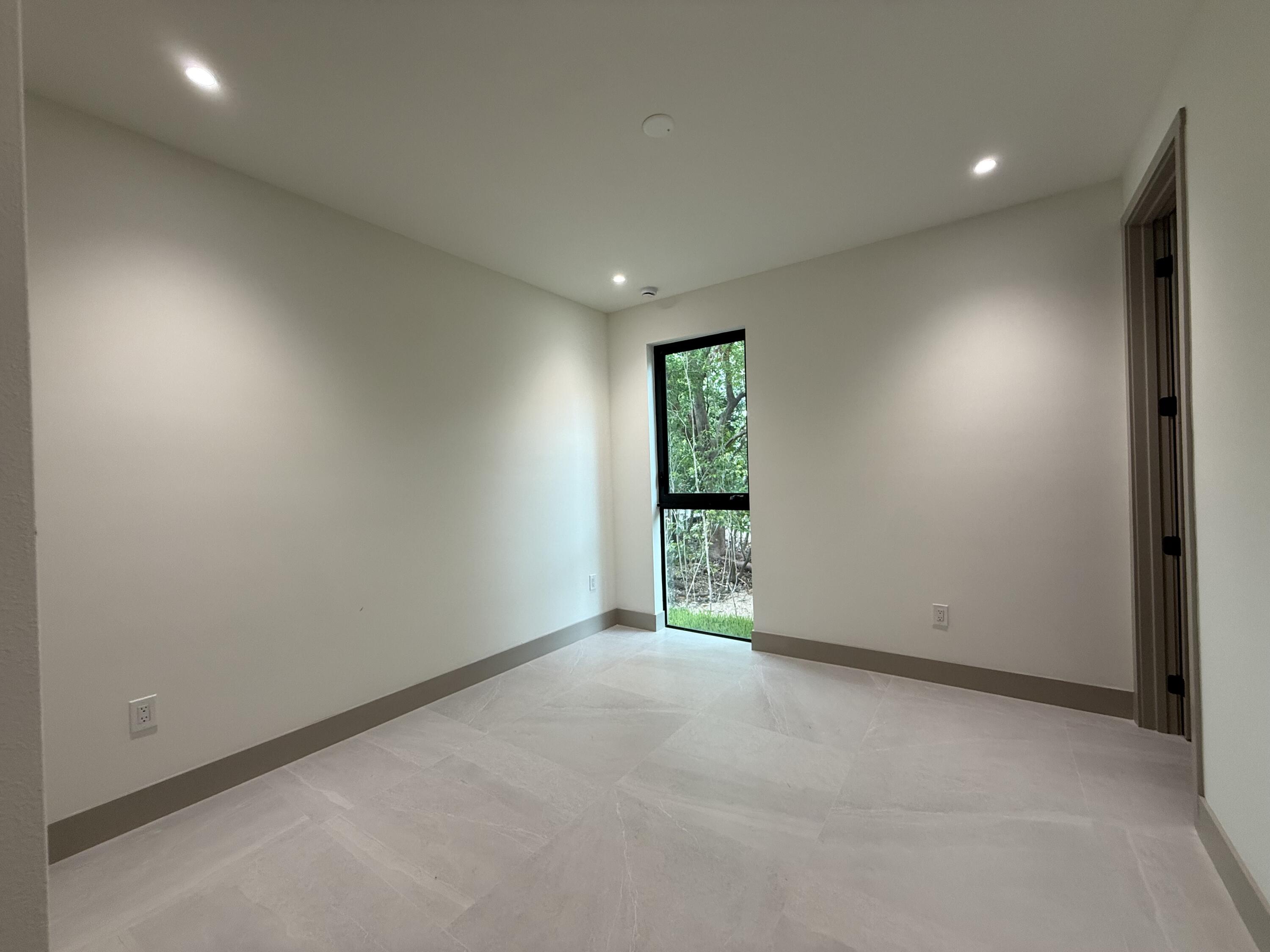 109 Point Pleasant Drive Key Largo, FL 33037 - Photo 45 of 58 BEDROOM