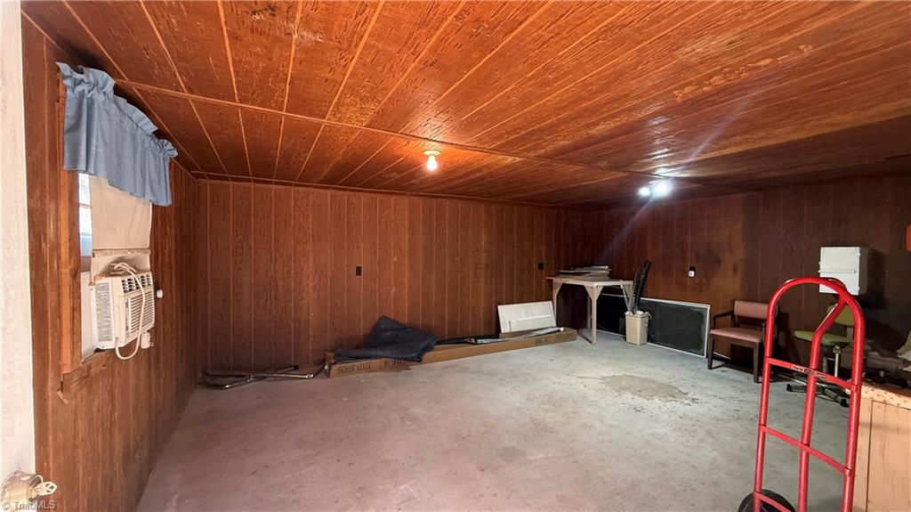 1338 Unity Street Thomasville, NC 27360 - Photo 37 of 50