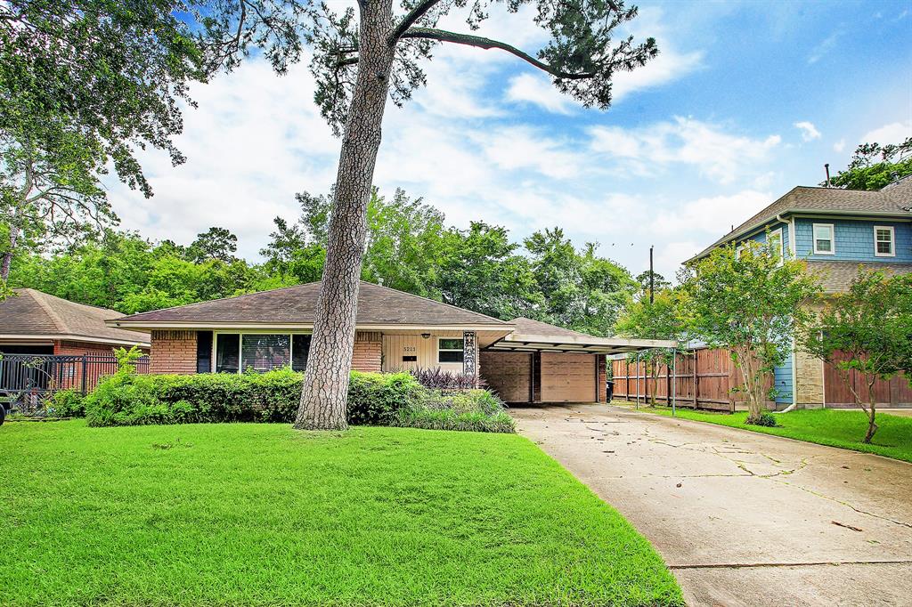 Welcome to this adorable Oak Forest Rental on Lido Lane.  You will find so much parking with 2 car garage and a large covered parking area that can fit 2 cars.