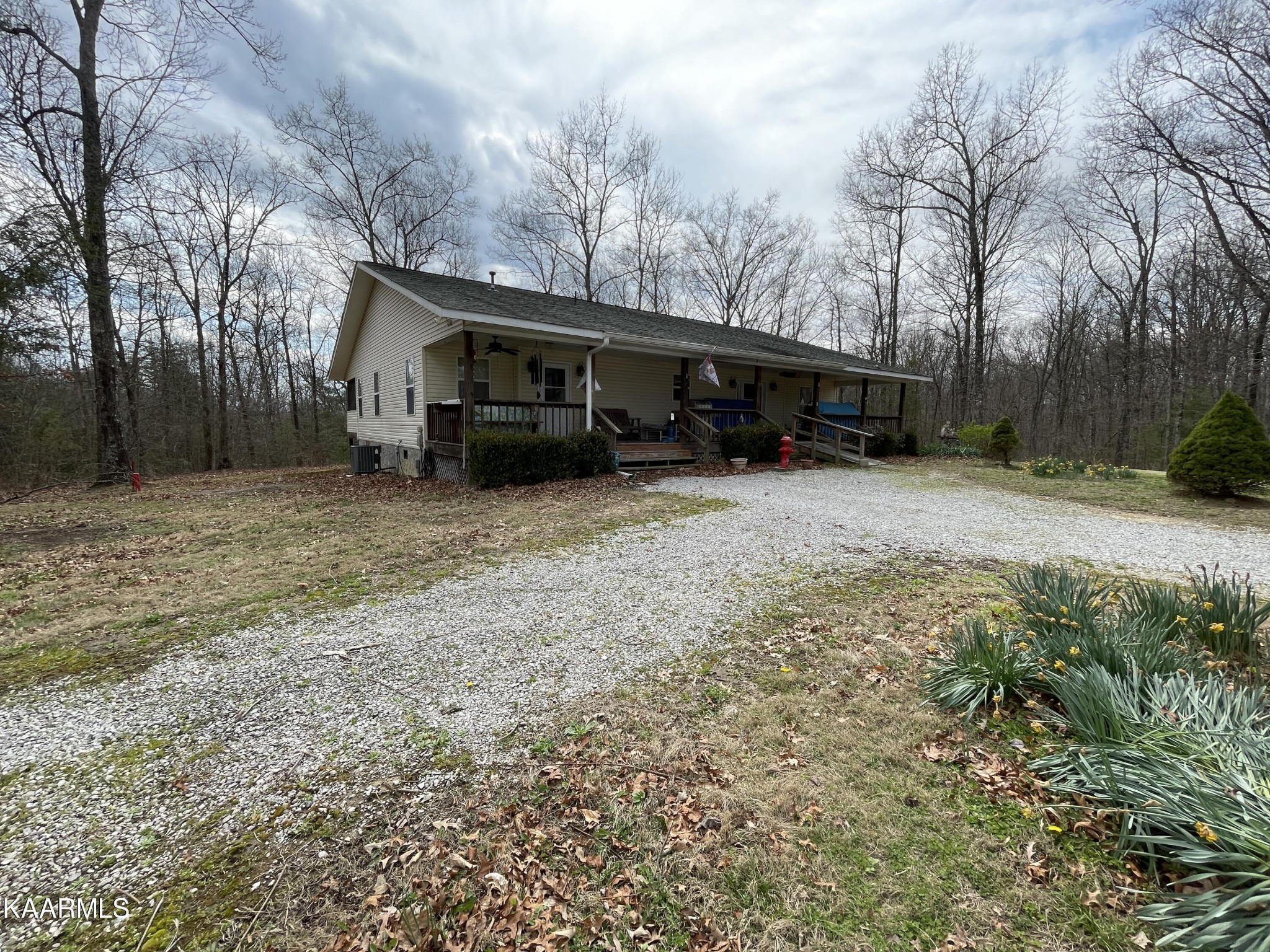 118 Robert Beaty Road Jamestown, TN 38556 - Photo 6 of 47 Gallery Image 6