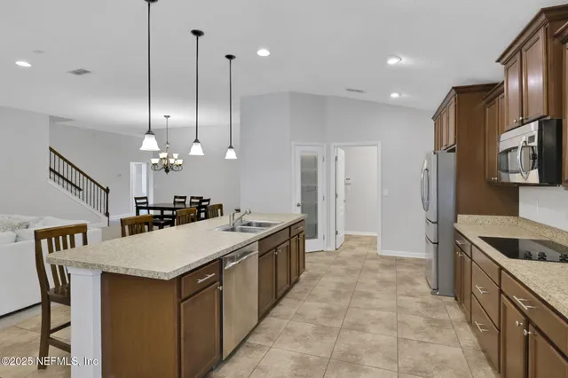 $575,000 | 660 Grampian Highlands Drive, St. Johns, FL 32259