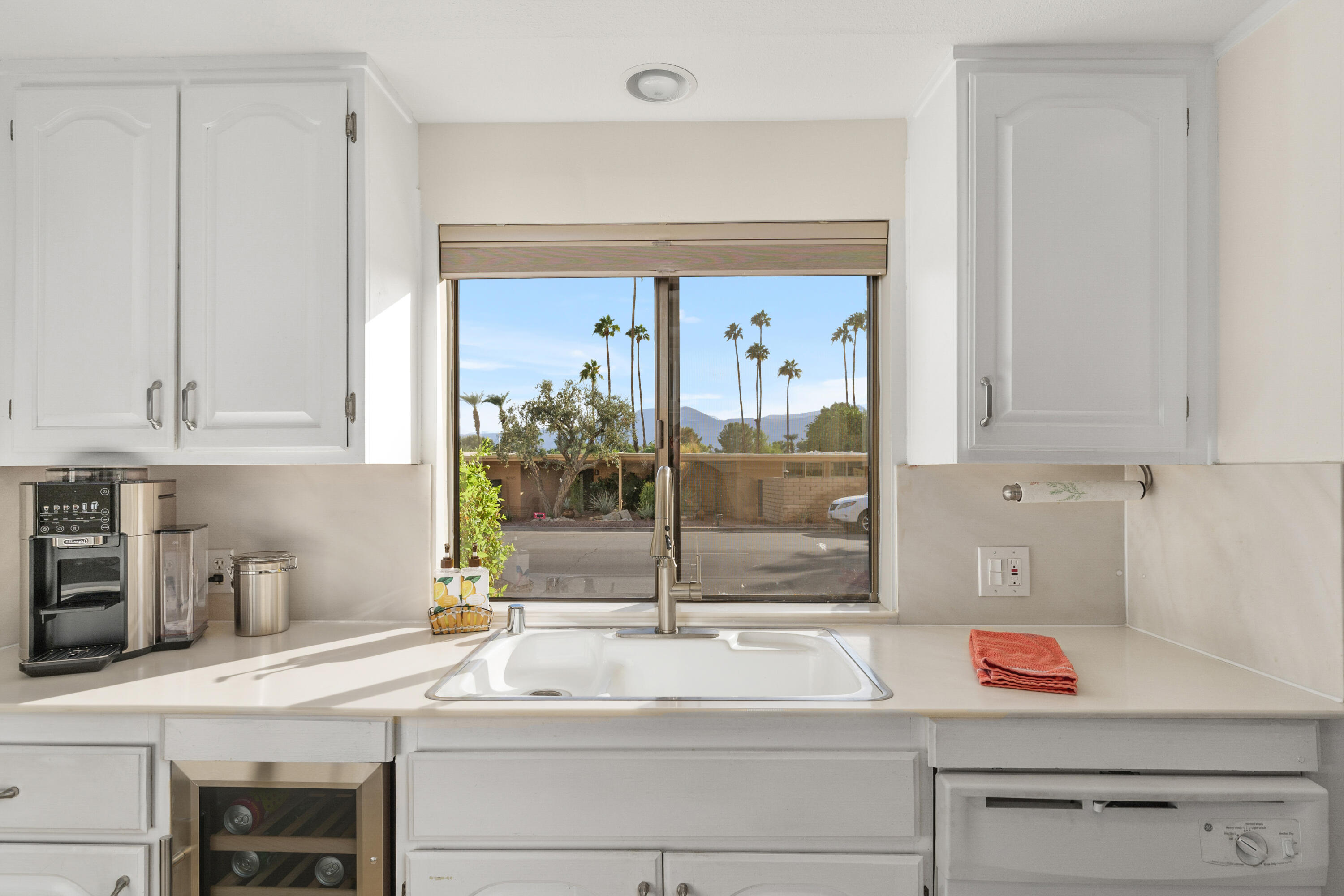 42410 Adams Street Bermuda Dunes, CA 92203 - Photo 19 of 39 a bathroom with a sink and a mirror