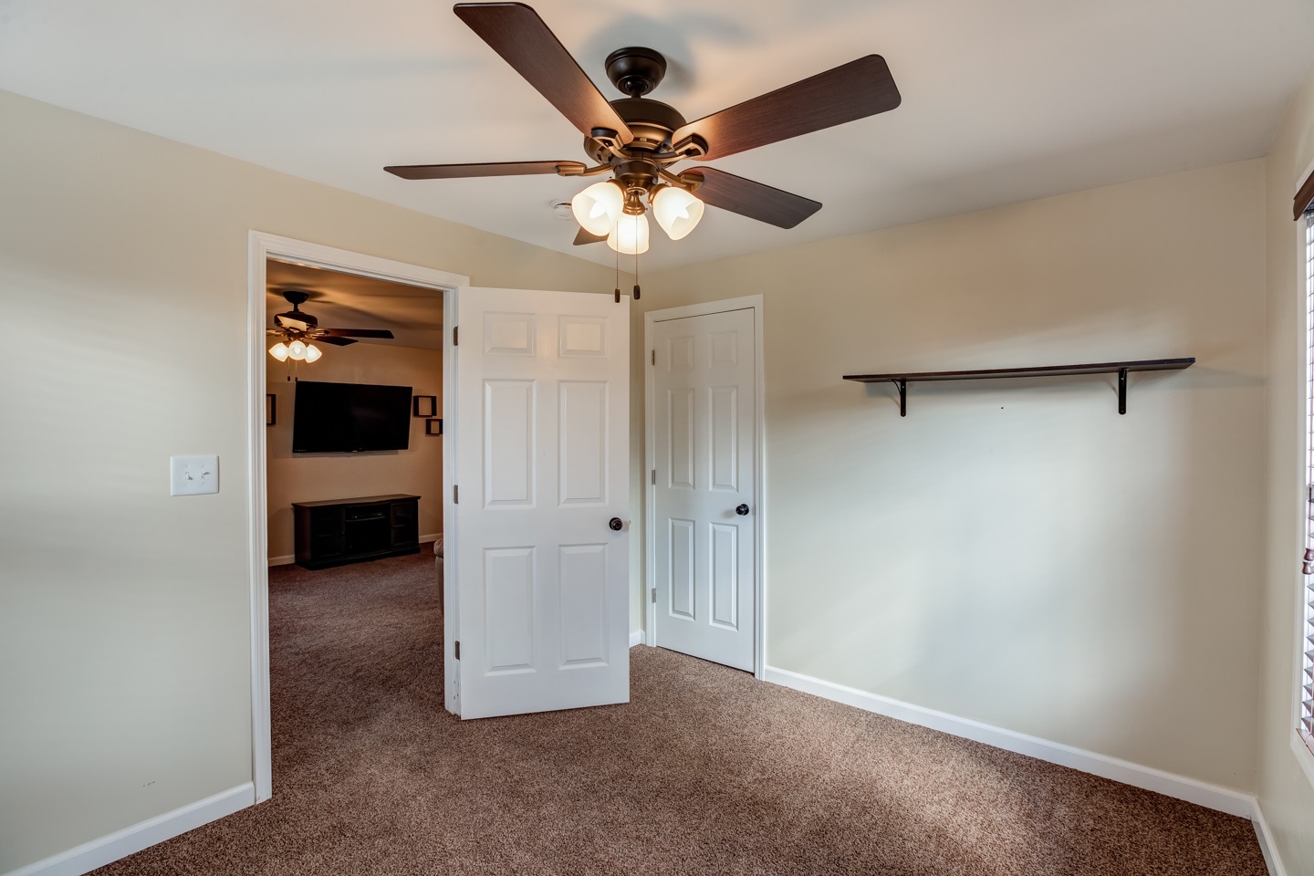 1220 Ridgeway Avenue Vincennes, IN 47591 - Photo 14 of 18 Gallery Image 14