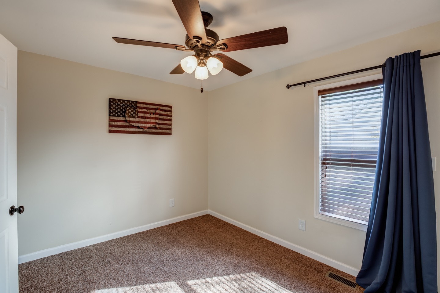 1220 Ridgeway Avenue Vincennes, IN 47591 - Photo 15 of 18 Gallery Image 15