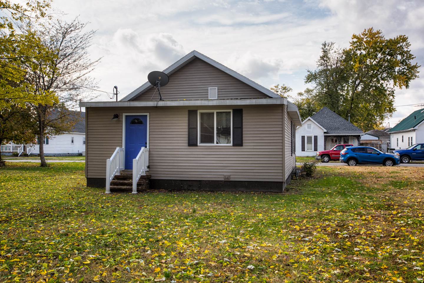 1220 Ridgeway Avenue Vincennes, IN 47591 - Photo 5 of 18 Gallery Image 5