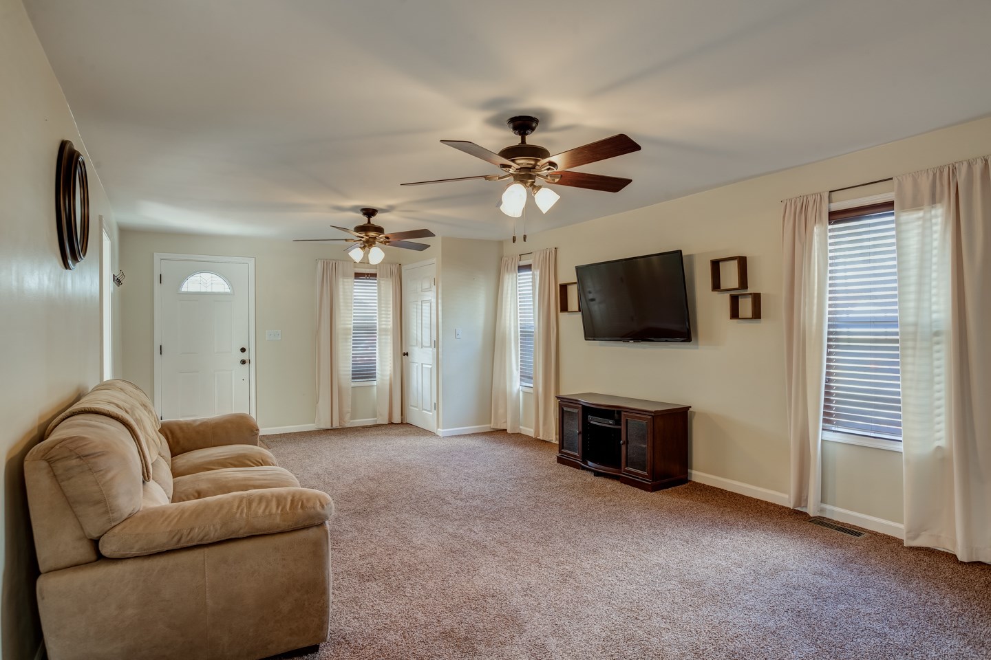 1220 Ridgeway Avenue Vincennes, IN 47591 - Photo 10 of 18 Gallery Image 10