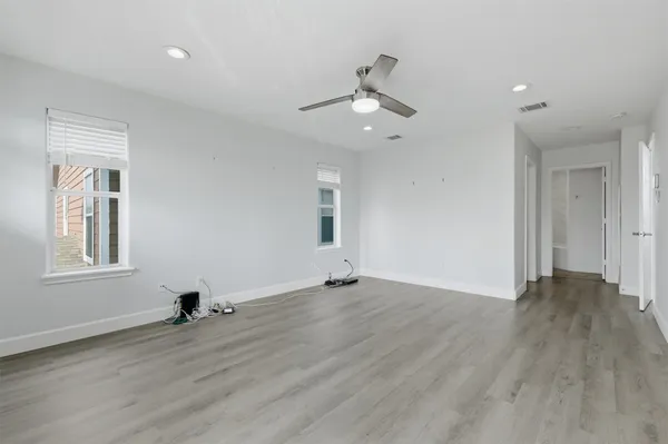 $2,500 | 9026 McGallion Road, Houston, TX 77022