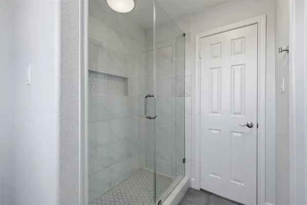 $2,500 | 9026 McGallion Road, Houston, TX 77022