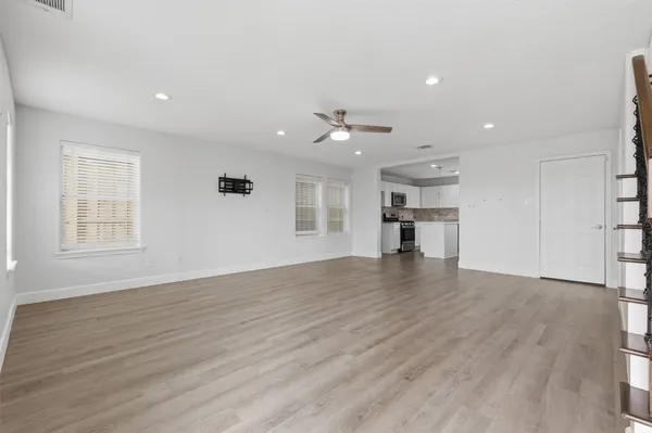 $2,500 | 9026 McGallion Road, Houston, TX 77022