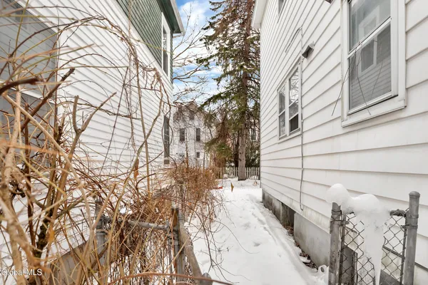 $299,000 | 244 Morris Street, Albany, NY 12208