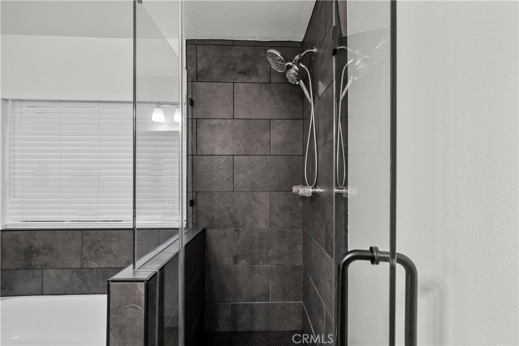 24837 Apple Street, Unit B Newhall, CA 91321 - Photo 24 of 35