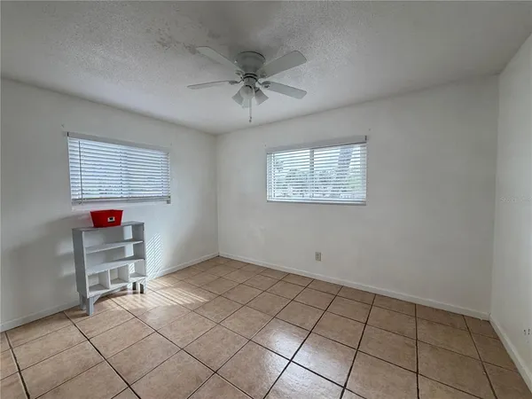 $1,400 | 411 North Halifax Avenue, Unit 200, Daytona Beach, FL 32118