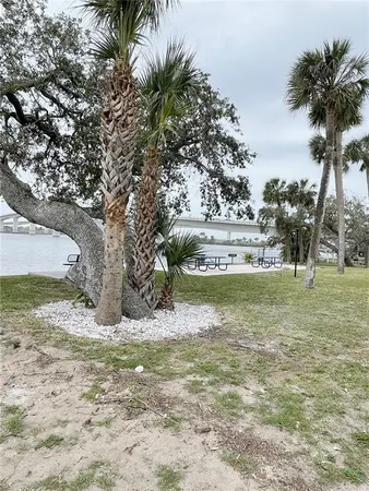 $1,400 | 411 North Halifax Avenue, Unit 200, Daytona Beach, FL 32118