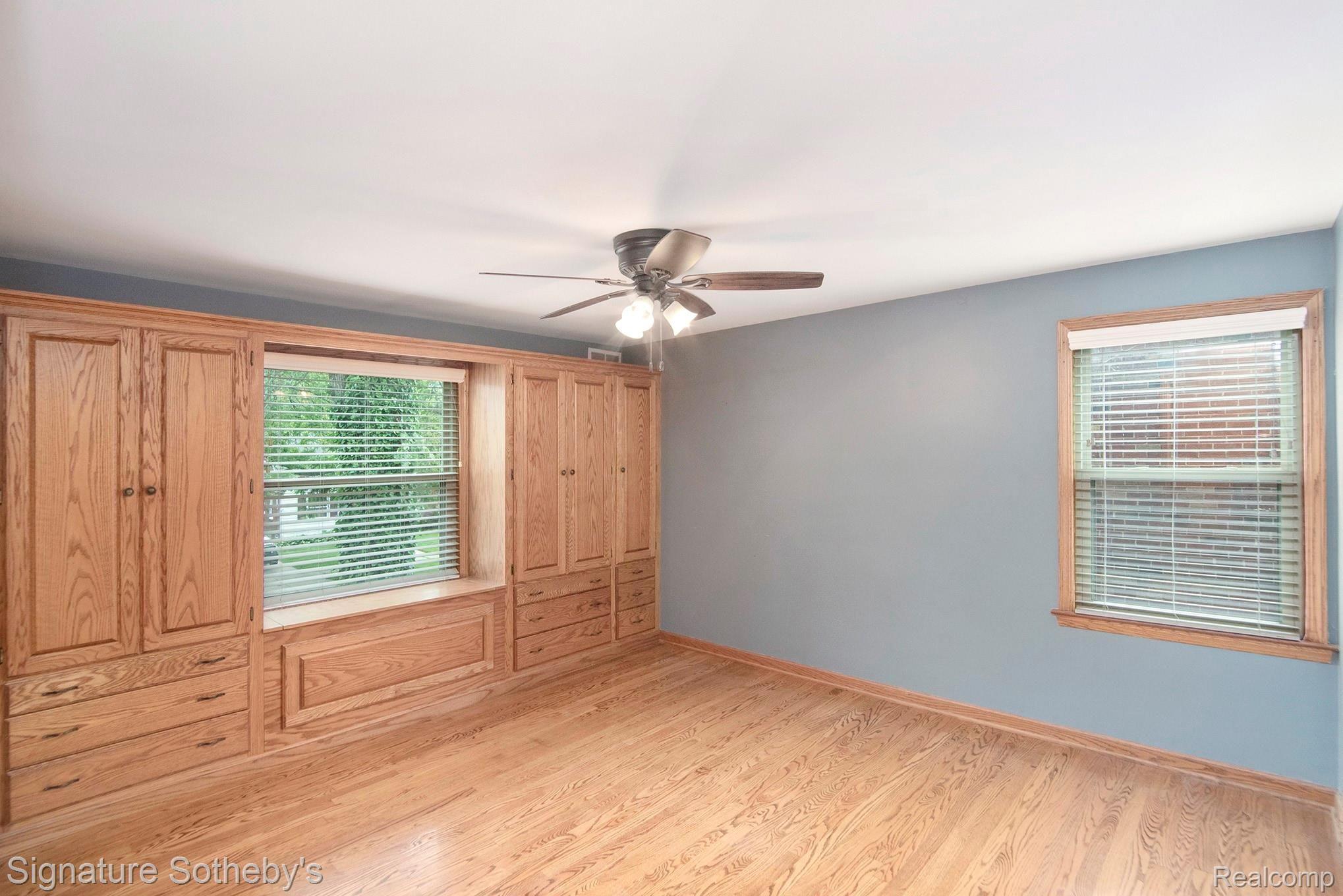 1964 Prestwick Road Grosse Pointe, MI 48236 - Photo 14 of 37 BPG_1835.jpg