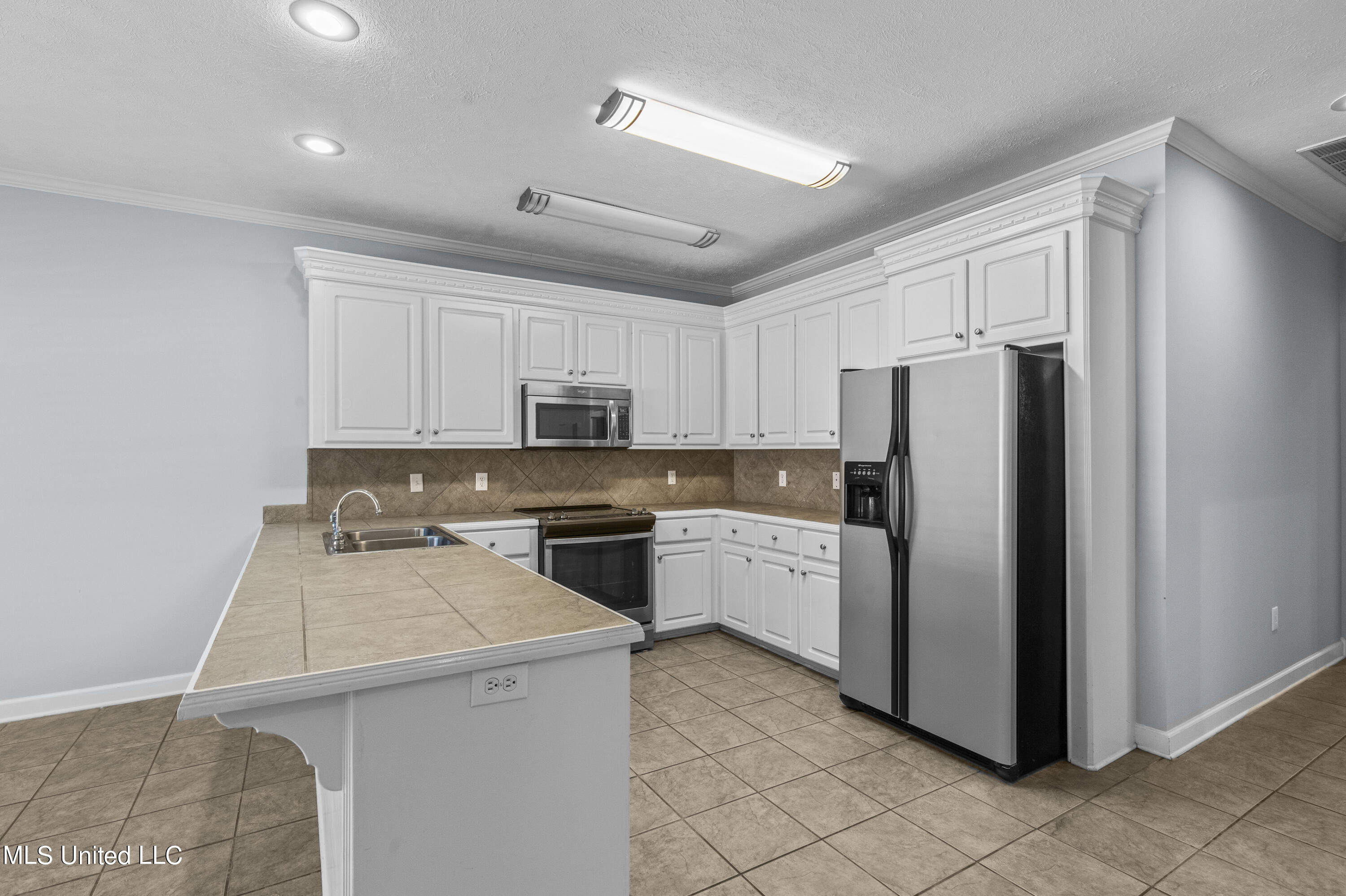 217 Calhoun Drive Madison, MS 39110 - Photo 12 of 41 217 Calhoun-15