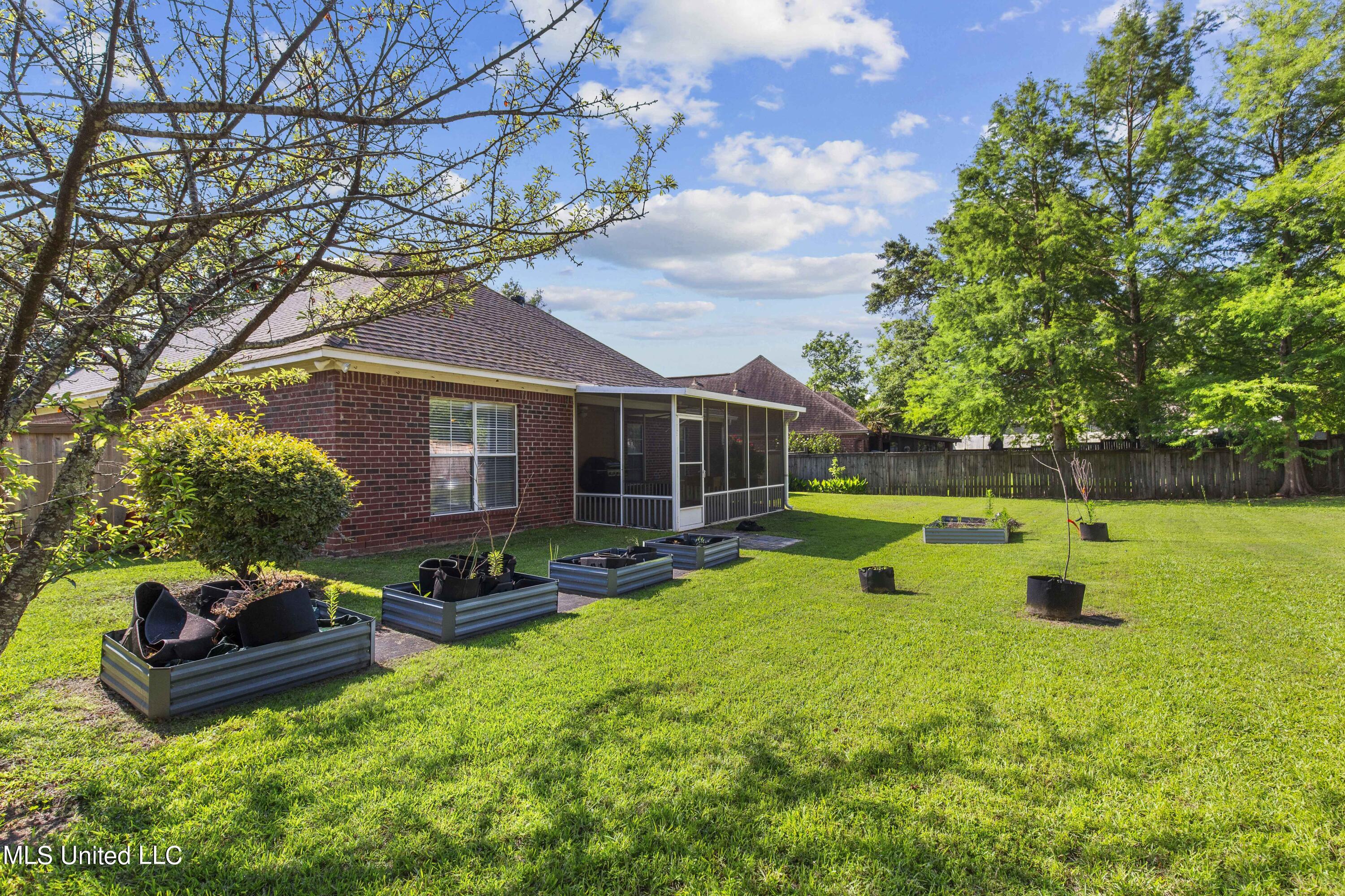 217 Calhoun Drive Madison, MS 39110 - Photo 32 of 41 217 Calhoun-35