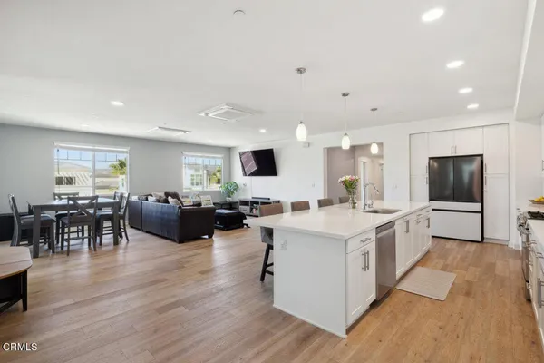 $4,200 | 2800 Wagon Wheel Road, Unit 304, Oxnard, CA 93036