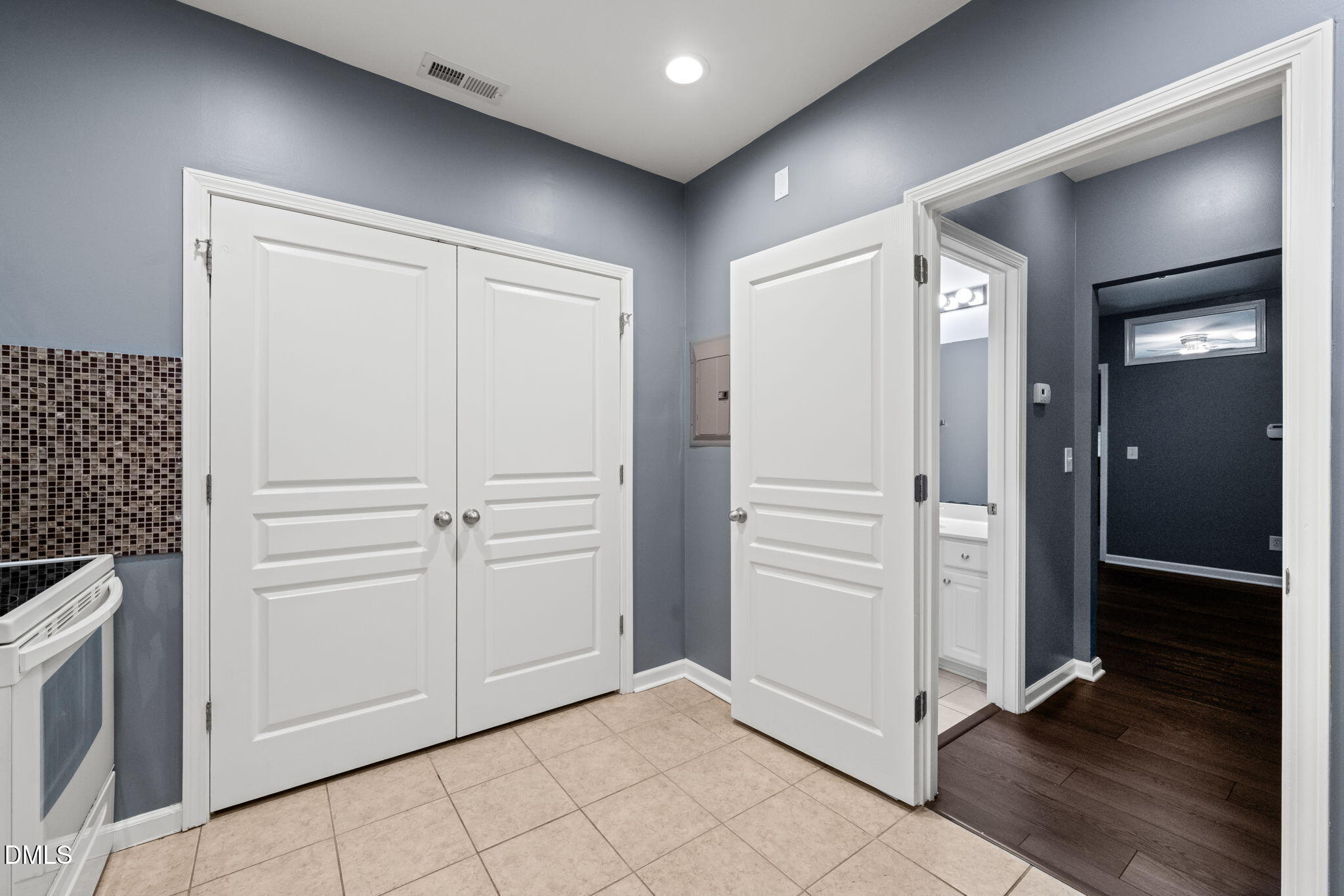 7814 Spungold Street Raleigh, NC 27617 - Photo 29 of 39 29-web-or-mls-untitled-15