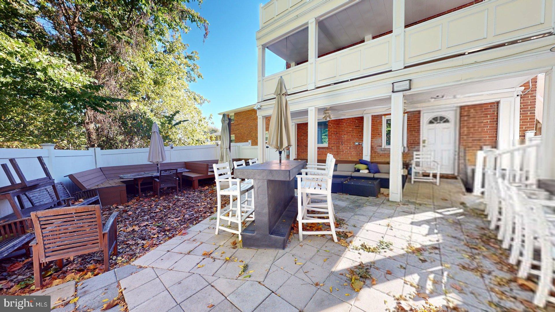 4145 21st Road North, Unit B Arlington, VA 22207 - Photo 27 of 29 a view of outdoor dining space with a patio