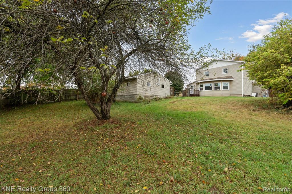 2009 South Canal Road Eaton Rapids, MI 48827 - Photo 2 of 47 Gallery Image 2