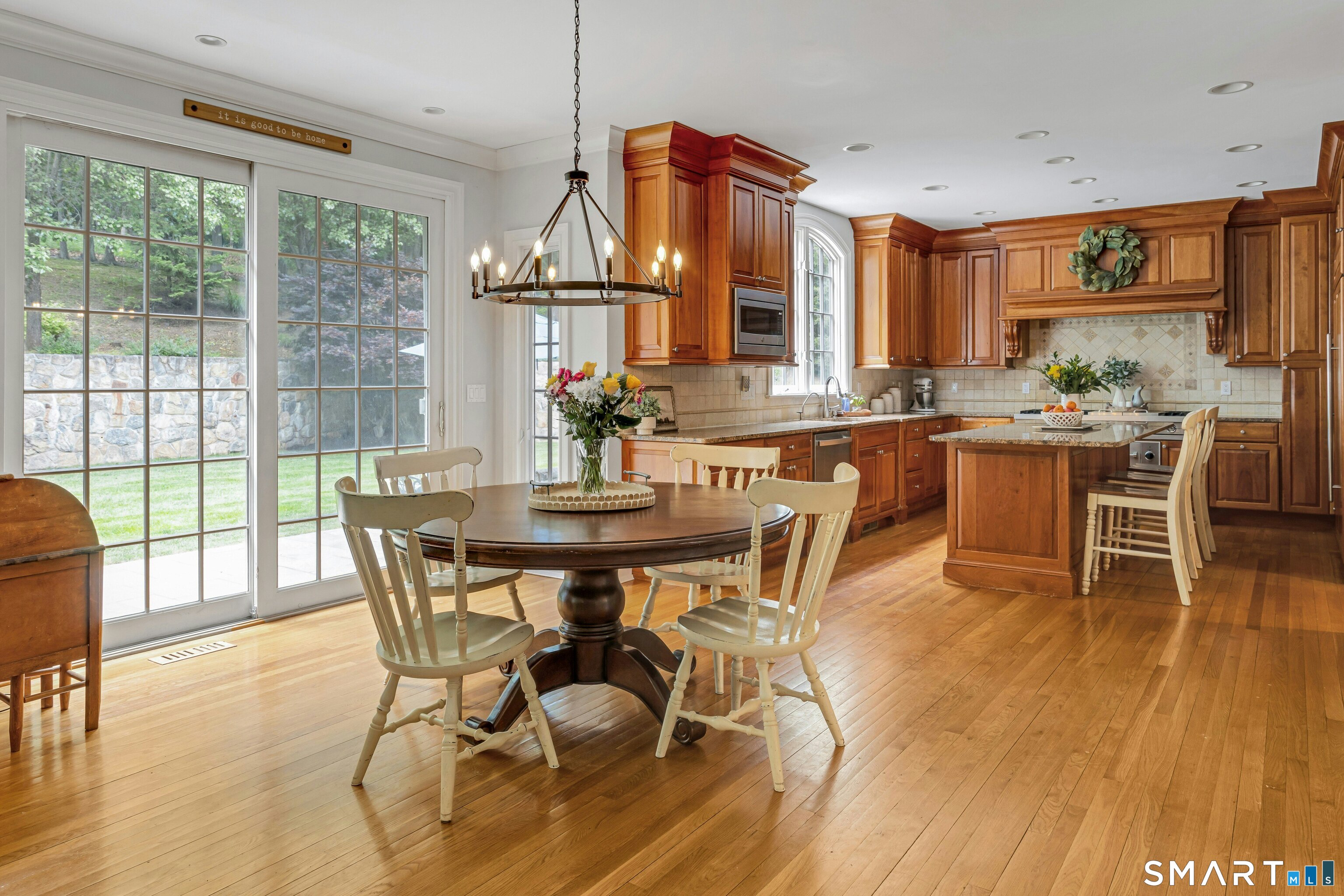 14 Turtle Ridge Court Ridgefield, CT 06877 - Photo 9 of 40 Casual Dining Area with Access to Backyard