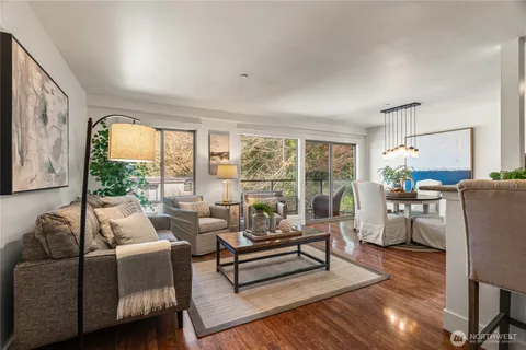 $798,000 | 3212 81st Place Southeast, Unit C301, Mercer Island, WA 98040