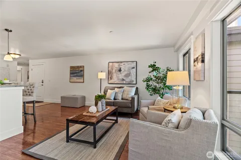 $798,000 | 3212 81st Place Southeast, Unit C301, Mercer Island, WA 98040