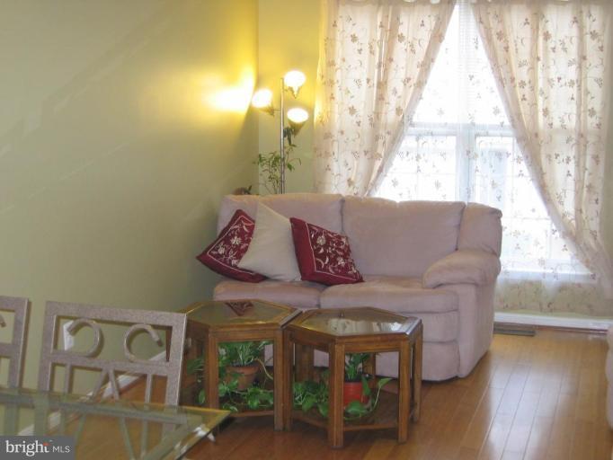 8309 Green Grass Road Laurel, MD 20724 - Photo 4 of 17 Living Room