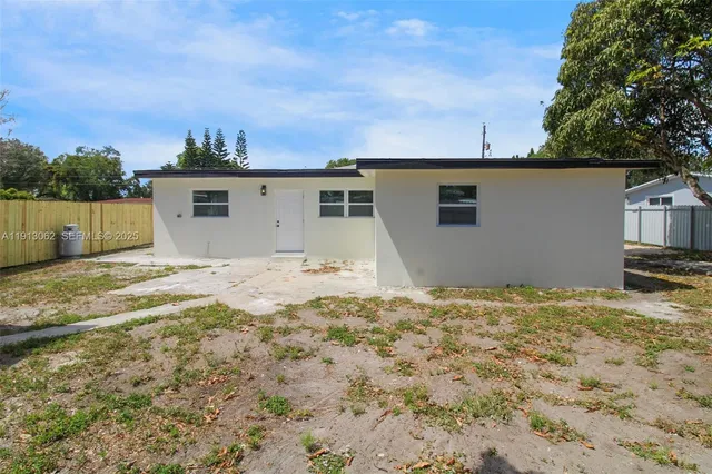 $654,999 | 2840 Northwest 171st Street, Miami Gardens, FL 33056