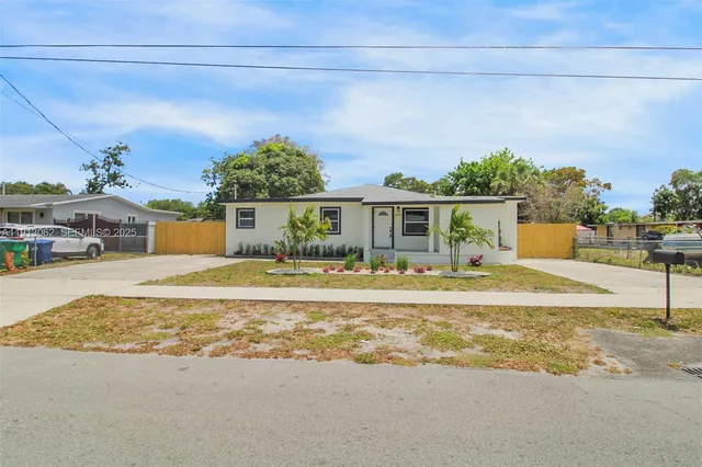 $654,999 | 2840 Northwest 171st Street, Miami Gardens, FL 33056