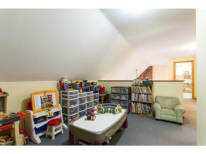 544 Plains Road Poland, ME 04274 - Photo 20 of 24 Den.