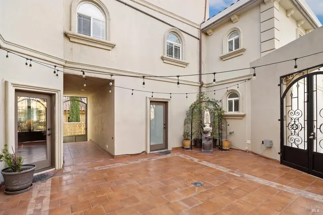 $1,550,000 | 3945 Joslin Lane, Vacaville, CA 95688