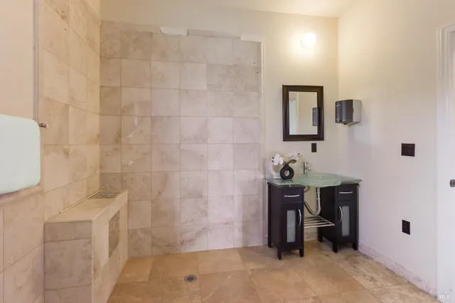 $1,550,000 | 3945 Joslin Lane, Vacaville, CA 95688