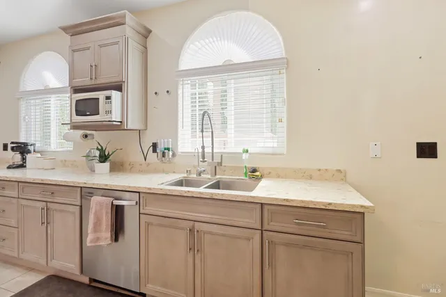 $1,550,000 | 3945 Joslin Lane, Vacaville, CA 95688