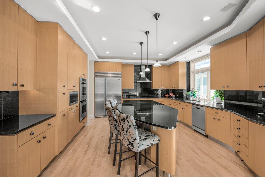 11465 Keystone Court Minnetonka, MN 55305 - Photo 12 of 57