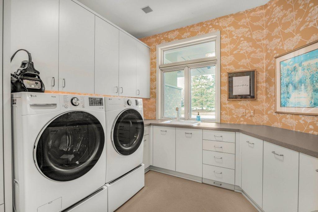 11465 Keystone Court Minnetonka, MN 55305 - Photo 17 of 57