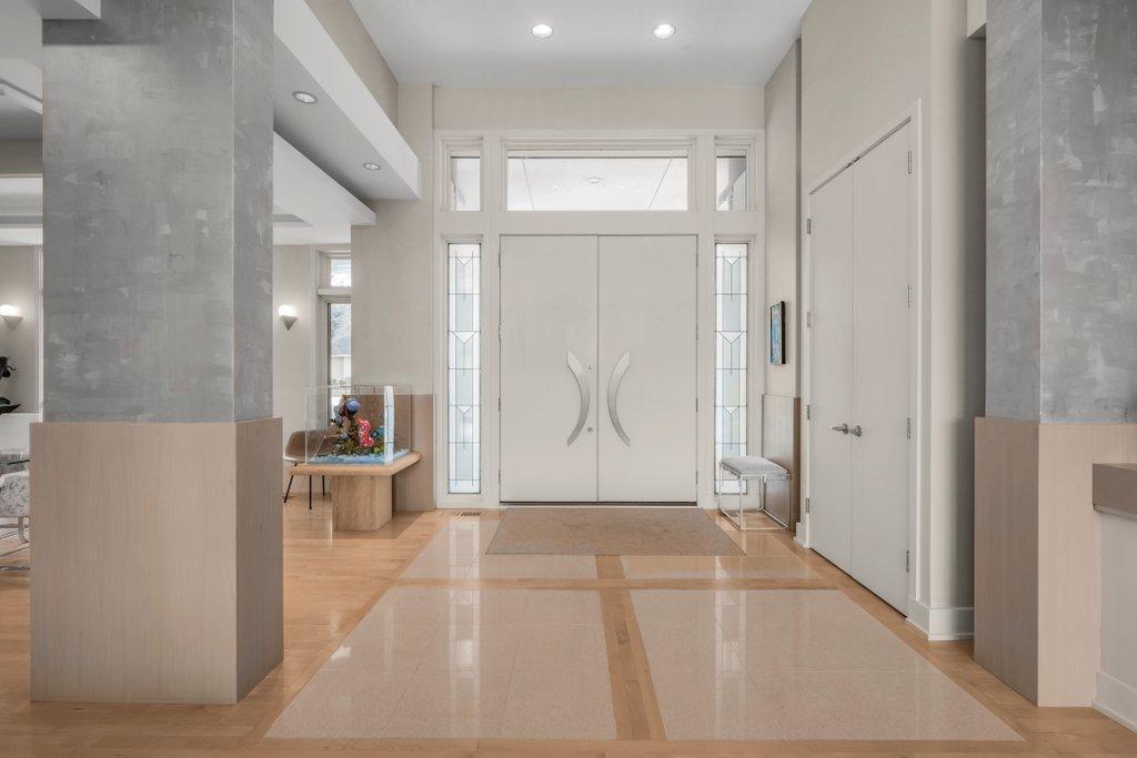 11465 Keystone Court Minnetonka, MN 55305 - Photo 2 of 57