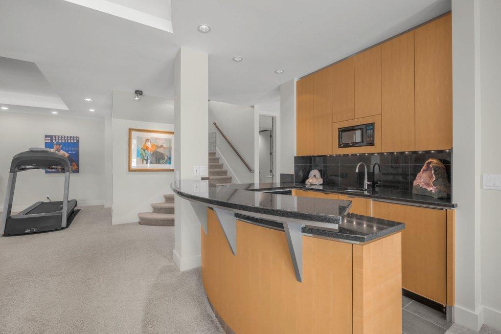 11465 Keystone Court Minnetonka, MN 55305 - Photo 25 of 57