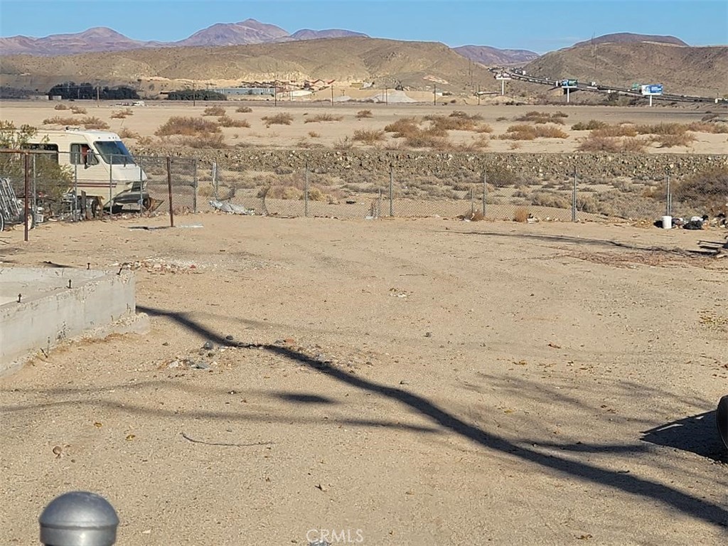 1519 Riverside Drive Barstow, CA 92311 - Photo 3 of 9 a view of ocean view and mountain