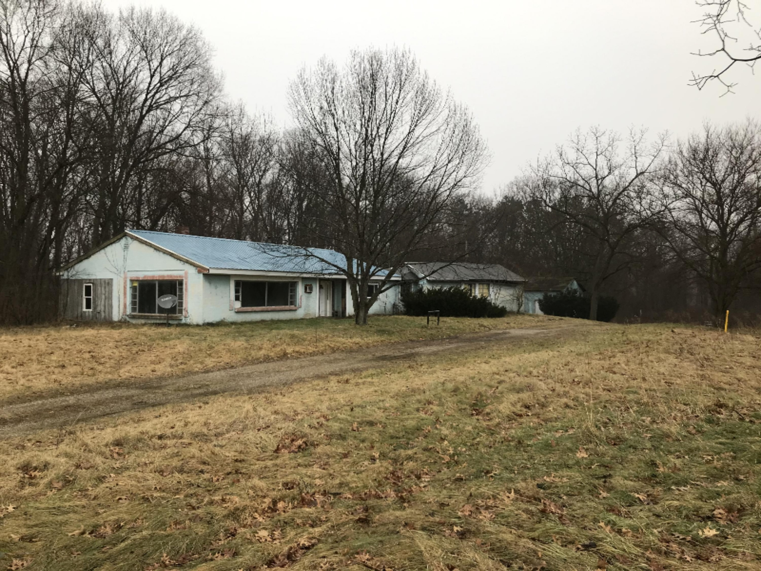 18532 East M 86 Three Rivers, MI 49093 - Photo 1 of 11 IMG-3225