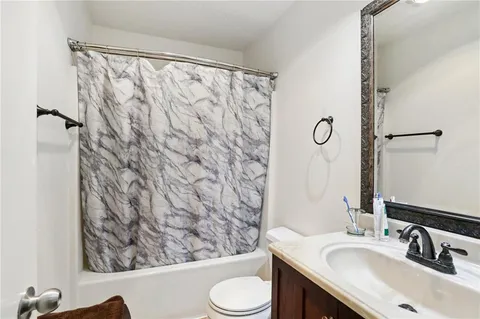 $230,000 | 59 Duffy Street, Westwego, LA 70094