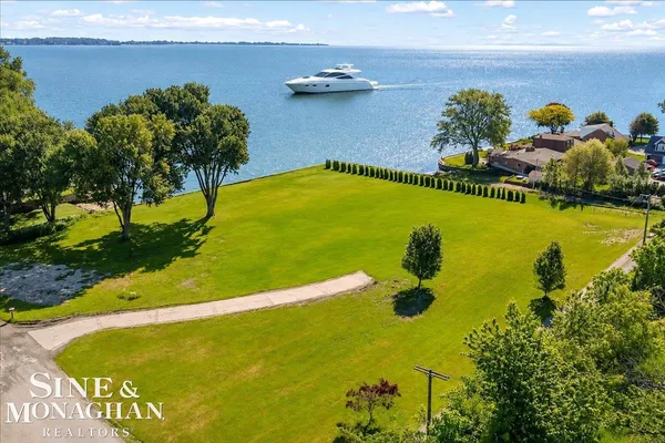 $1,495,000 | 35190 Jeffers Court, Harrison Township, MI 48045