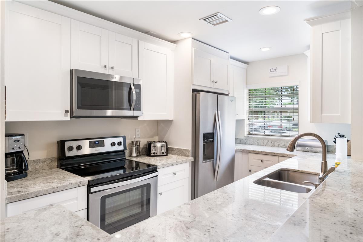 13930 Nesting Way, Unit B Delray Beach, FL 33484 - Photo 12 of 24 DSC_2614 mls
