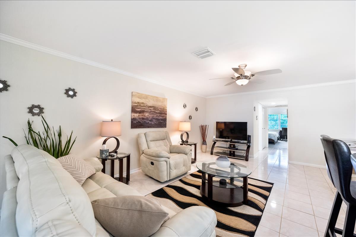 13930 Nesting Way, Unit B Delray Beach, FL 33484 - Photo 4 of 24 DSC_2587 mls