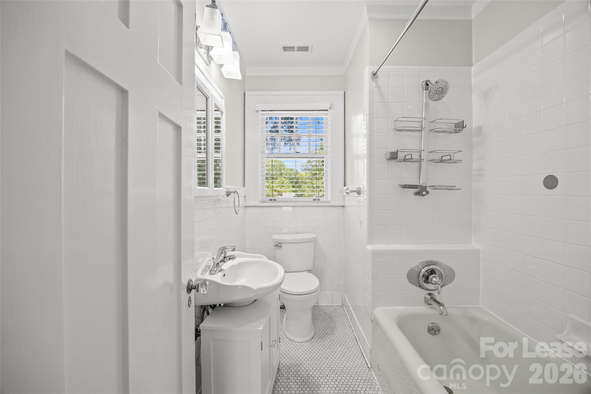 2025 Sharon Road Charlotte, NC 28207 - Photo 19 of 30 Gallery Image 19